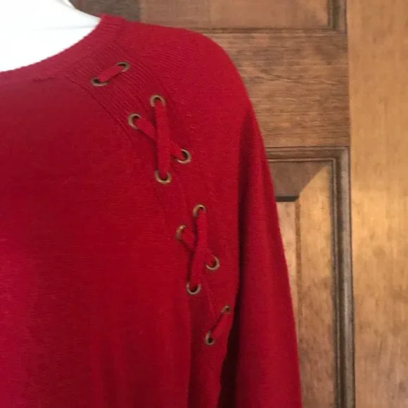 By & By Red Long Sleeve Sweater Dress w/Crisscross Shoestring Accents Large - Picture 4 of 12